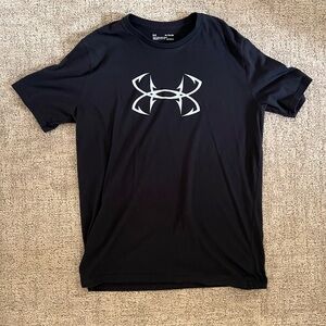 Under Armour fishing XL t shirt